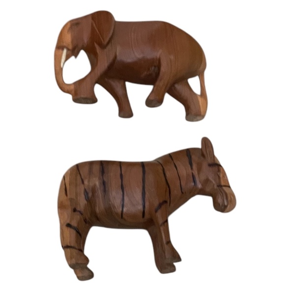 Vintage Hand Carved Wooden Folk Art Zebra, Elephant Figurine Statue - Picture 4 of 8